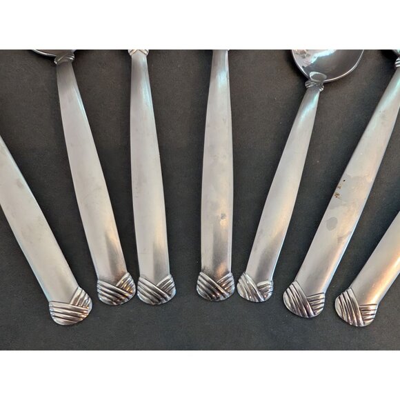 Oneida USA Rattan Stainless Steel Fork & Spoon Set Of 7 - Picture 2 of 3